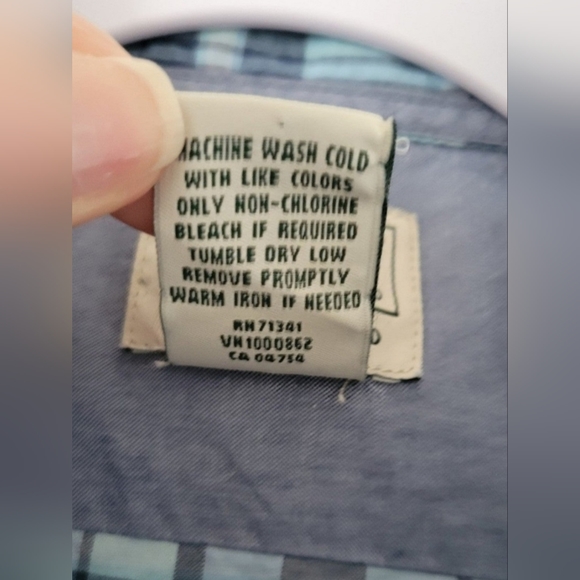 Men's L.L.Bean Shirt - Picture 4 of 4